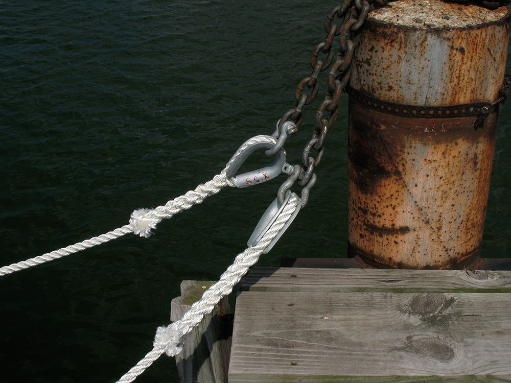 Three-strand mooring lines installed