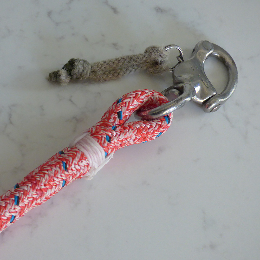 Double-braid spliced onto snap shackle